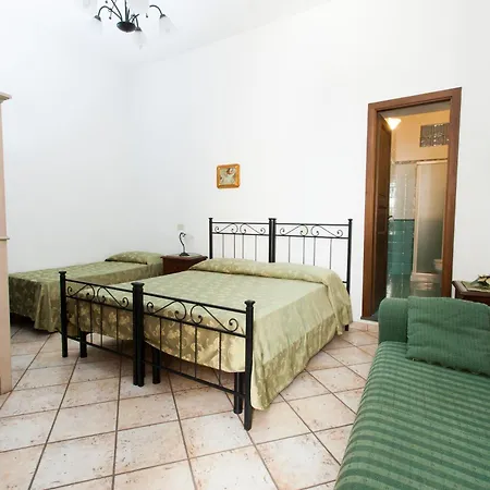 Marina Corta Aparthotel