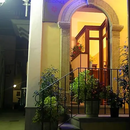 Marina Corta 4*