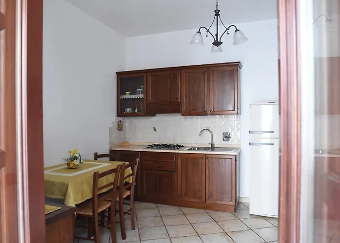 Marina Corta 4* ليباري