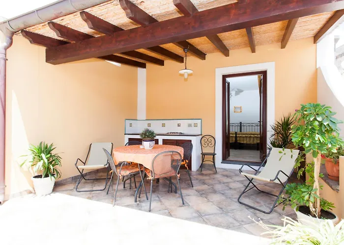 Marina Corta ليباري